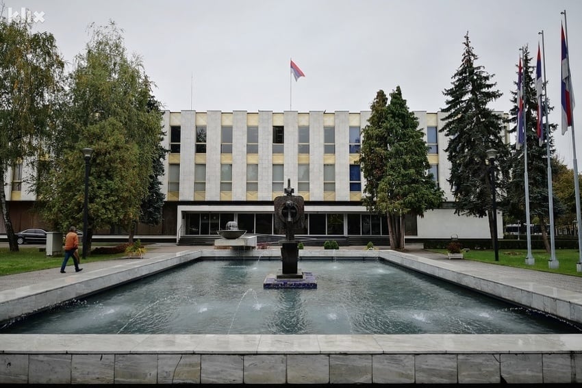 NSRS: Tajnim glasanjem bira se pet delegata koji će predstavljati RS u državnom Domu naroda